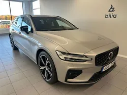 Silver Begagnad 2023 Volvo V60 Ultimate Kombi | 529 900 kr