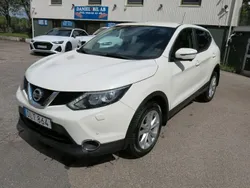 Vit Begagnad 2016 Nissan Qashqai N-Connecta SUV | 139 900 kr (Marknadspris)