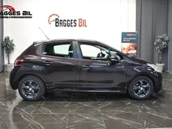 Svart Begagnad 2012 Peugeot 208 Halvkombi | 53 900 kr (Marknadspris)