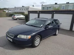 Blå Begagnad 2007 Volvo V70 Kinetic Kombi | 18 000 kr (Marknadspris)