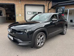 Jet black mica metallic Begagnad 2022 Mazda MX30 Sky SUV | 174 500 kr (Bra pris)