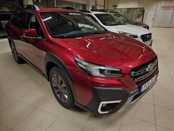 Crimson red Ny 2025 Subaru Outback Kombi | 481 800 kr