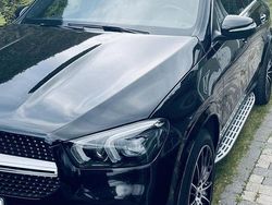 Svart Begagnad 2022 Mercedes GLE350 AMG line SUV | 679 900 kr (Marknadspris)