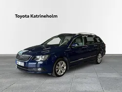 Blå Begagnad 2013 Skoda Superb Kombi | 119 000 kr (Marknadspris)