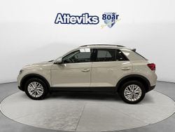 Grå Begagnad 2022 VW T-Roc SUV | 219 000 kr