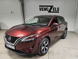 Röd metallic (pearl) Begagnad 2023 Nissan Qashqai SUV | 279 000 kr (Marknadspris)