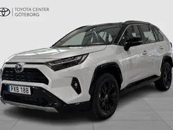 Vit Ny 2025 Toyota RAV4 Hybrid Style SUV | 454 900 kr (Bra pris)