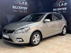 Silver Begagnad 2011 Kia Ceed Halvkombi | 69 000 kr (Marknadspris)