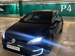 Svart Begagnad 2016 VW Golf VII GTE Halvkombi | 159 000 kr (Marknadspris)