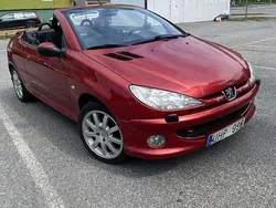 Röd Begagnad 2004 Peugeot 206 CC Cab | 19 900 kr (Superpris)
