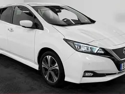 Vit Begagnad 2021 Nissan Leaf N-Connecta Halvkombi | 189 000 kr (Marknadspris)