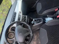 Röd Begagnad 2010 Citroën C3 Halvkombi | 17 000 kr (Marknadspris)