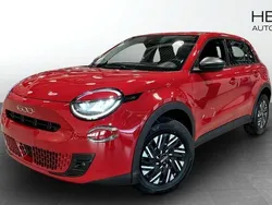 Röd Ny 2024 Fiat 600 Pop SUV | 280 800 kr (Superpris)