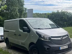 Grå Begagnad 2015 Opel Vivaro Van | 45 000 kr
