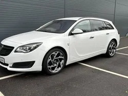 Vit Begagnad 2016 Opel Insignia Business Kombi | 80 000 kr (Marknadspris)