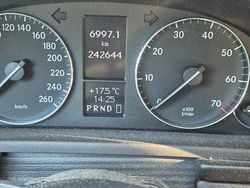 Silver Begagnad 2006 Mercedes C180 Avantgarde Sedan | 25 000 kr (Bra pris)