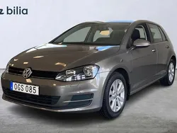 Grå Begagnad 2016 VW Golf VII Halvkombi | 149 900 kr (Marknadspris)