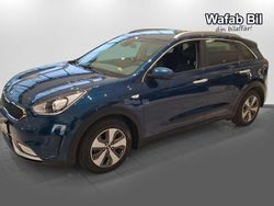 Blå Begagnad 2017 Kia Niro Comfort SUV | 158 900 kr (Marknadspris)