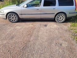 Grå Begagnad 2002 Volvo V70 Kombi | 18 000 kr (Bra pris)
