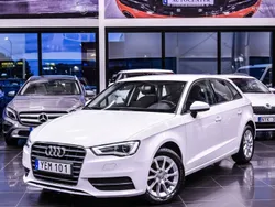 Vit Begagnad 2016 Audi A3 Sportback Attraction Halvkombi | 129 900 kr (Marknadspris)