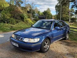 Blå Begagnad 2001 Saab 9-3 Halvkombi | 9 500 kr (Marknadspris)
