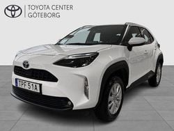 Vit Begagnad 2022 Toyota Yaris Cross Active SUV | 259 900 kr (Marknadspris)