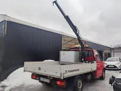 Flerfärgad (röd) Begagnad 2009 VW T5 Van | 159 875 kr