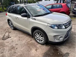 Vit Begagnad 2015 Suzuki Vitara SUV | 65 000 kr