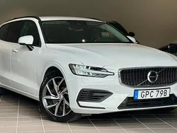 Vit Begagnad 2020 Volvo V60 Momentum Kombi | 284 900 kr (Bra pris)