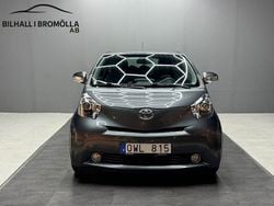 Mörkgrå (grå) Begagnad 2010 Toyota iQ Halvkombi | 49 900 kr (Marknadspris)