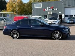 Mörkblå (blå) Begagnad 2021 Mercedes E220 AMG line Sedan | 469 900 kr (Dyr)