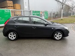 Begagnad 2009 Hyundai i30 Halvkombi | 27 000 kr