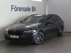 Grå Begagnad 2024 BMW 520 M Sport Kombi | 499 000 kr (Marknadspris)