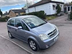 Grå Begagnad 2004 Opel Meriva Minibuss | 20 000 kr (Marknadspris)