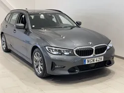 Grå Begagnad 2020 BMW 330e Kombi | 249 900 kr (Marknadspris)