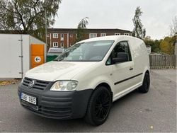 Vit Begagnad 2008 VW Caddy Minibuss | 29 900 kr (Marknadspris)