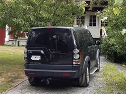 Svart Begagnad 2014 Land Rover Discovery 4 SUV | 250 000 kr (Marknadspris)