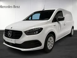 Vit (white) Begagnad 2023 Mercedes eCitan Van | 483 750 kr (Bra pris)