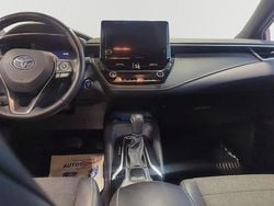 Röd Begagnad 2022 Toyota Corolla Style Kombi | 259 900 kr (Marknadspris)