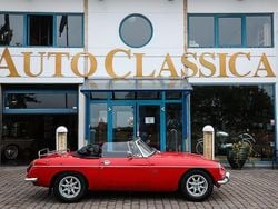 Röd Begagnad 1970 MG B Cab | 169 000 kr