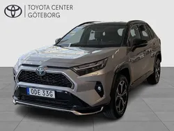 Grå Begagnad 2022 Toyota RAV4 Hybrid Style SUV | 449 900 kr (Marknadspris)