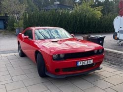 Röd Begagnad 2014 Dodge Challenger Sportkupé | 129 000 kr (Superpris)