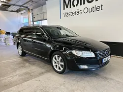 Svart Begagnad 2016 Volvo V70 Standard Kombi | 129 900 kr (Marknadspris)