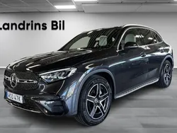 Grå Begagnad 2024 Mercedes GLC220 AMG line SUV | 699 000 kr