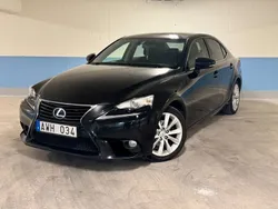 Svart Begagnad 2013 Lexus IS300h Sedan | 144 900 kr (Marknadspris)