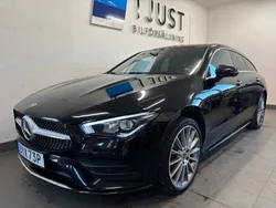 Svart Begagnad 2022 Mercedes CLA250e Shooting Brake AMG Kombi | 369 000 kr (Lite dyr)