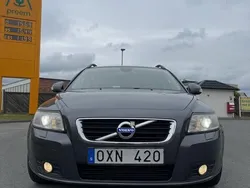 Grå Begagnad 2011 Volvo V50 Momentum Kombi | 60 000 kr (Marknadspris)