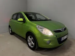 Grön Begagnad 2012 Hyundai i20 Premium Halvkombi | 39 800 kr (Marknadspris)
