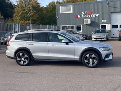 Silver Begagnad 2020 Volvo V60 CC Kombi | 349 900 kr (Marknadspris)