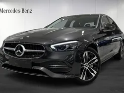 Ny 2024 Mercedes C300e Avantgarde Sedan | 624 250 kr (Marknadspris)